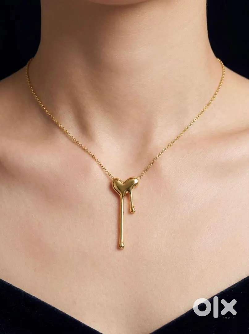 Melting Heart Statement Necklace