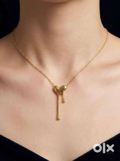 Melting Heart Statement Necklace