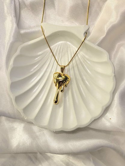 Melting Love necklace