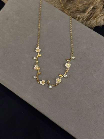 Celeste Floral Necklace
